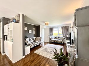 Living Room- click for photo gallery
